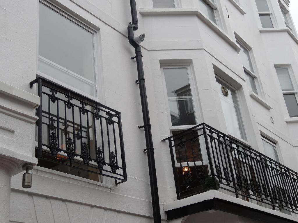 Burlington Beach Apartments Brighton Oda fotoğraf