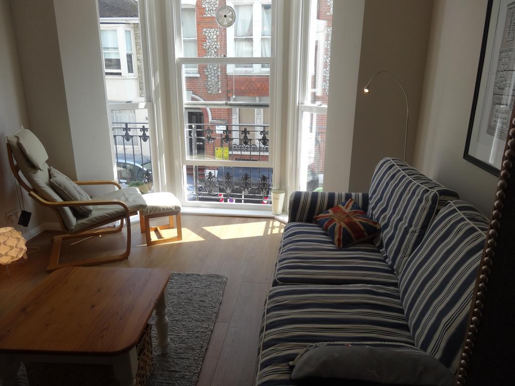 Burlington Beach Apartments Brighton Oda fotoğraf